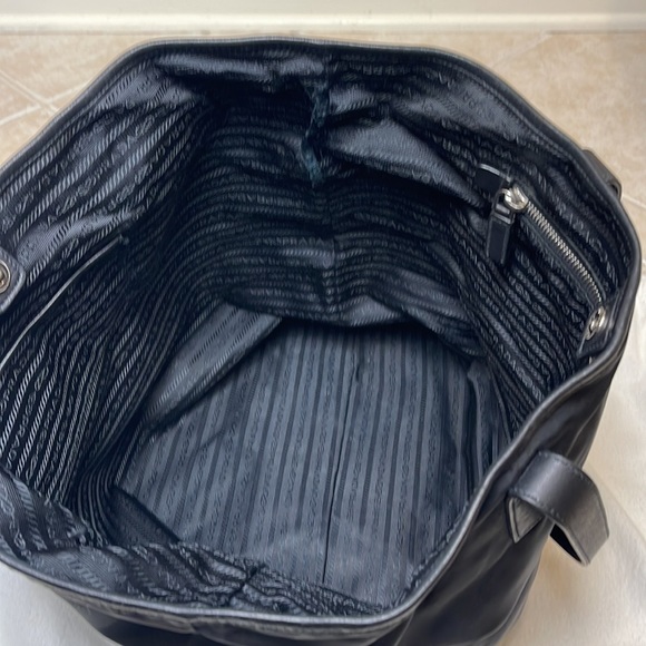Prada Nylon tote bag - Picture 7 of 10